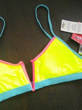 NWT Heat Neon Deep V Bikini Top
